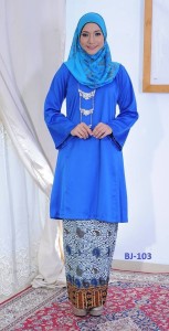 bj103 baju kurung pahang kain batik lipat biru royal blue