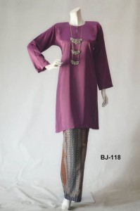 bj118 baju kurung pahang kain batik lipat purple ungu manggis